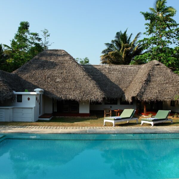 Why Should You Choose Marari Beach Resort When Visiting Kerala