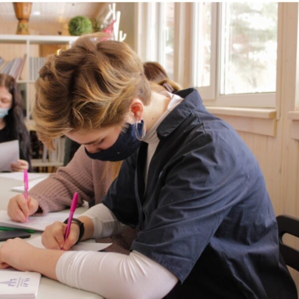 School Anxiety & Academic Pressure in Teens: How Professional Counselling Can Help